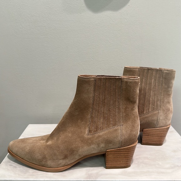 Rag & Bone Rover Suede Chelsea Boot Camel Taupe Almond Toe Ankle Booties Slip On - Picture 12 of 15